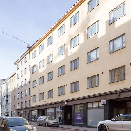 Center Apt, Private Sauna, Sleeps 6