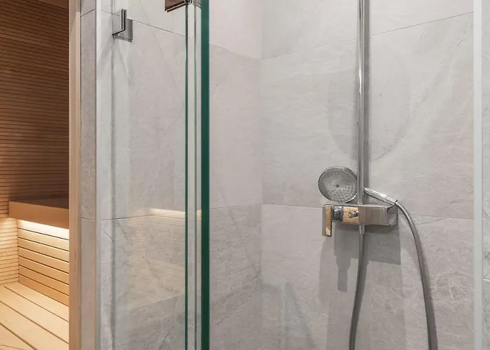 Spacious Scandic In With Sauna